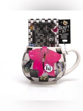 Butterfly Checkered Mug with Manicure Set